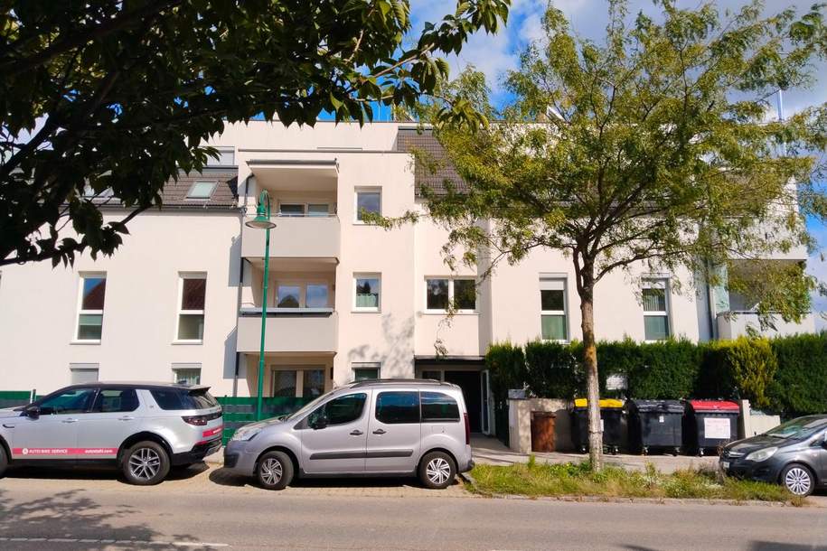 "Lichtdurchströmte Dachgeschosswohnung – inkl. Garagenstellplatz!", Wohnung-miete, 1.238,00,€, 2345 Mödling