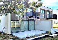 Eleganz trifft modernen Wohnkomfort: Exklusive lichtdurchflutete Doppelhaushälfte - attraktive Lage