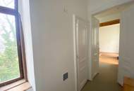 ALTBAU-WOHNUNG zu SANIEREN, HOFRUHELAGE im 3. Stock!