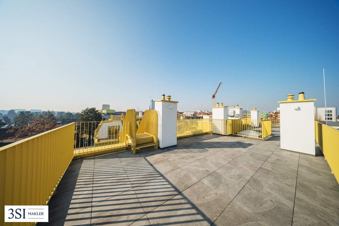 Großzügige Dachterrasse! Erstbezug in ruhiger Seitengasse und toller Anbindung in die Innenstadt