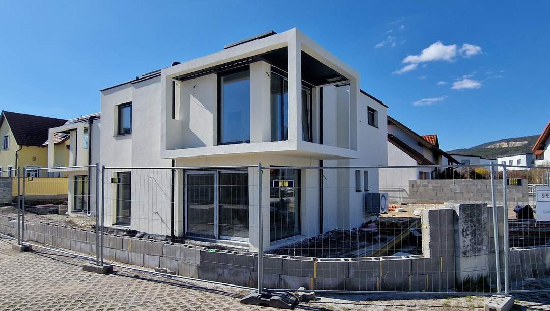 Doppelhaushälfte Neubau Top 2 – schlüsselfertig mit Dachterrasse!