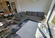 MODERN LIVING - Neuwertige Doppelhaushälfte mit 2 Terrassen und Doppelcarport in ruhiger Aussichtslage