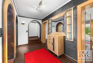 Eindrucksvolles Panorama. Privater Pool. Besonderes Wohnen. Alpines Landhaus mit besonderem Esprit