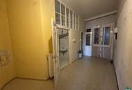 Wohnung mit Potential: Sanierungsbedürftige 3-Zimmer Wohnung am Währinger Gürtel - nähe U6