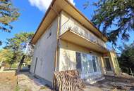 1A-INFRASTRUKTUR! SANIERUNGSBEDÜRFTIGES EINFAMILIENHAUS MIT KELLER UND GARAGE. 271 m² NUTZFLÄCHE. 560m² GRUNDSTÜCK.