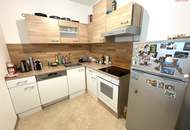 Entspanntes Wohnen in ruhiger Grünlage am beliebten Spallerhof! Großzügig geschnittene 2-Raum-Wohnung mit schöner Loggia! Wunderbarer Ausblick!