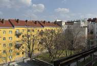 Charmante Altbauwohnung mit Potenzial in zentraler Lage – 1120 Wien