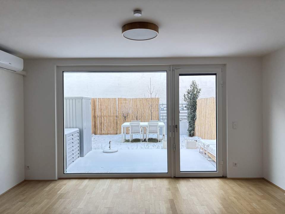 Luxuriöses Reihenhaus mit Garten und Tiefgaragenstellplatz