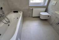 Traumhaus 325m², Sauna, Innenpool, Balkon, Terrasse, 2 Garagen, Erstbezug