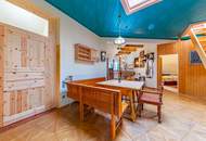 WOHNEN UND ARBEITEN IN EINEM - EXKLUSIVES LOKAL/WEINKELLER MIT WOHNUNG & DACHTERRASSE!