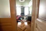 ALTBAUAPARTMENT MIT SCHÖNEN STILELEMENTEN
