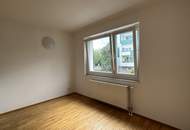 Moderne 3,5-Zimmer-Wohnung mit Loggia und Parkplatz!!!