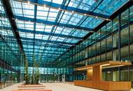 Shop Ecke Stromstraße/Wehlistraße mit viel Glasfront