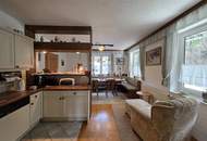 Mehr als ein Zuhause: Ein Refugium für Mensch und Tier - Zweifamilienhaus mit Doppelgarage und Stallgebäude