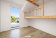 Traumhaftes Reihenhaus mit Pool, sonnigen Terrassen, Balkon und herrlichem Ausblick