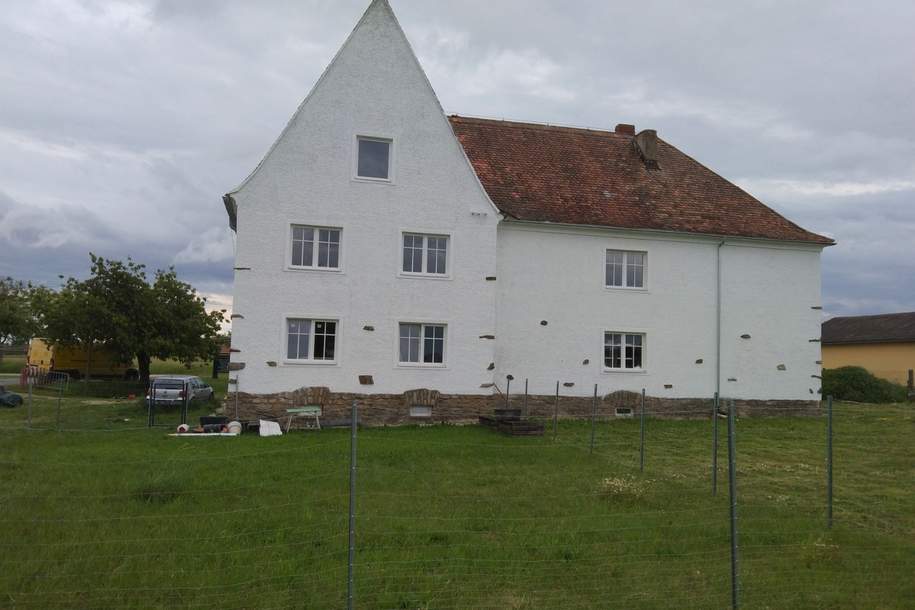 Waldviertel: 2 Wohnungen in Heinrichsreith, EG & 1. Stock, mit eigenem Garten; Neu renoviert!, Wohnung-miete, 650,00,€, 2095 Horn