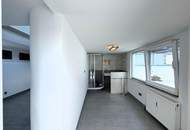 Modernes Atelier, Loft, Dachterrasse im Neunzehnten // Modern Studio, loft, roof terrace in the nineteenth //