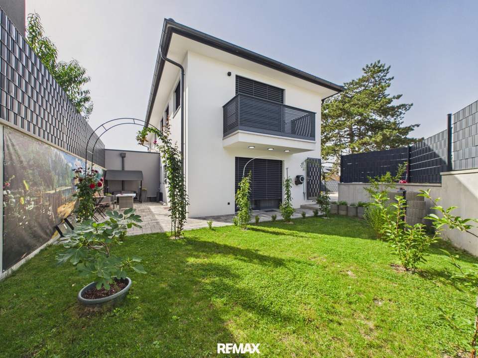 Modernes Zweifamilienhaus in attraktiver Waldrandlage Top Ausstattung!