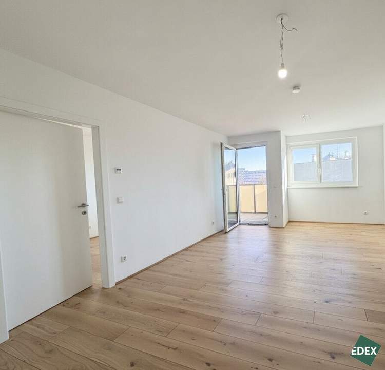 Attraktive 2 Zimmer Wohnung mit Loggia unmittelbar bei der U3