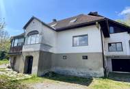 Haus mit ca. 275 m² Wohnfläche, ca. 2.200 m² Grund – ideal für Großfamilien, sanierungsbedürftig!