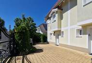 Niedrigenergie-Doppelhaushälfte in Mauer. 5 Zimmer, Terrasse, Garten und Autostellplatz