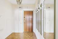Sonnige 2-Zimmer-Wohnung im 5. Liftstock – Südwest-Loggia & attraktives Sanierungspotenzial nahe Klagenfurter Zentrum