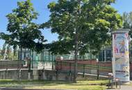 DIREKT am DONAUKANAL + FREIER BLICK + SCHÖNER ALTBAU + nahe Servitenviertel!