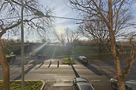 Nähe Kaisermühlenbucht: Sonnig + Sehr gute Raumaufteilung + Nähe UNO-City + Gemeinschaftsdachterrasse, Wohnung-miete, 1.190,00,€, 1220 Wien 22., Donaustadt