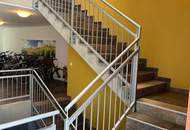 SEHR NIEDRIGE HEIZKOSTEN – BARRIEREFREIE 3-ZIMMER-WOHNUNG MIT BALKON und Autoabstellplatz