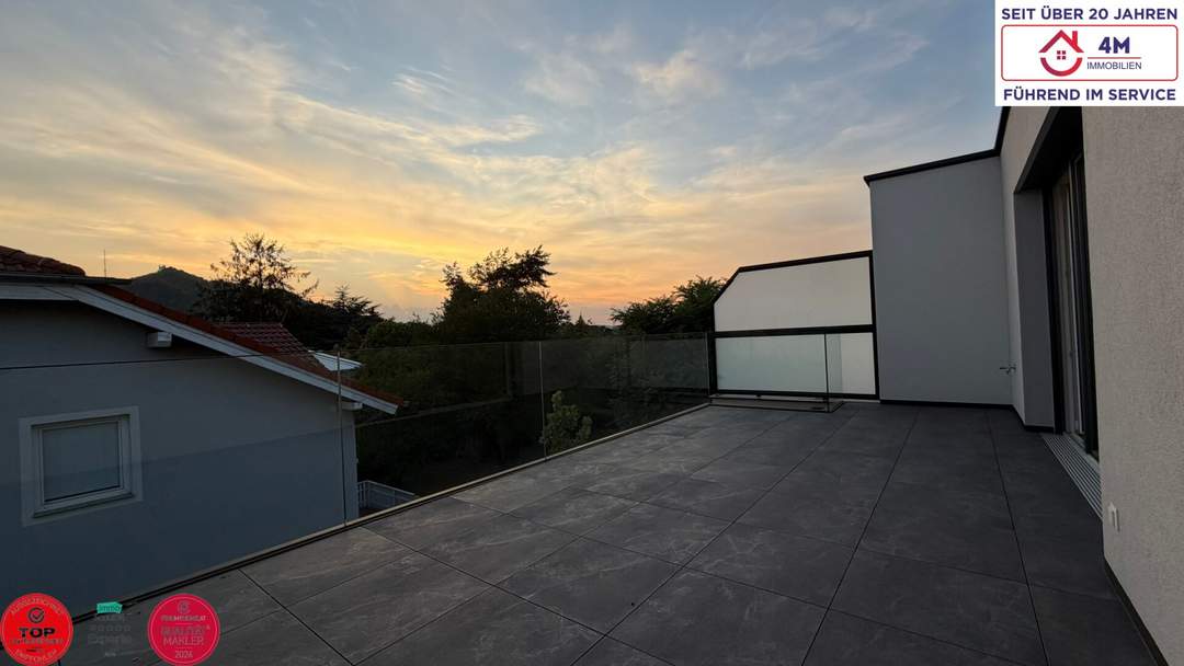Schlüsselfertiges Reihenhaus mit Traumterrasse und Blickrichtung Kahlenberg