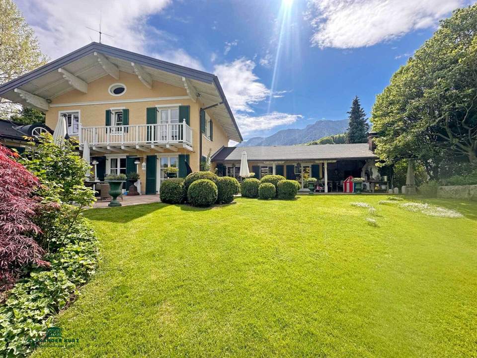 Klassisches Einfamilienhaus mit aufwendigem Garten in Großgmain