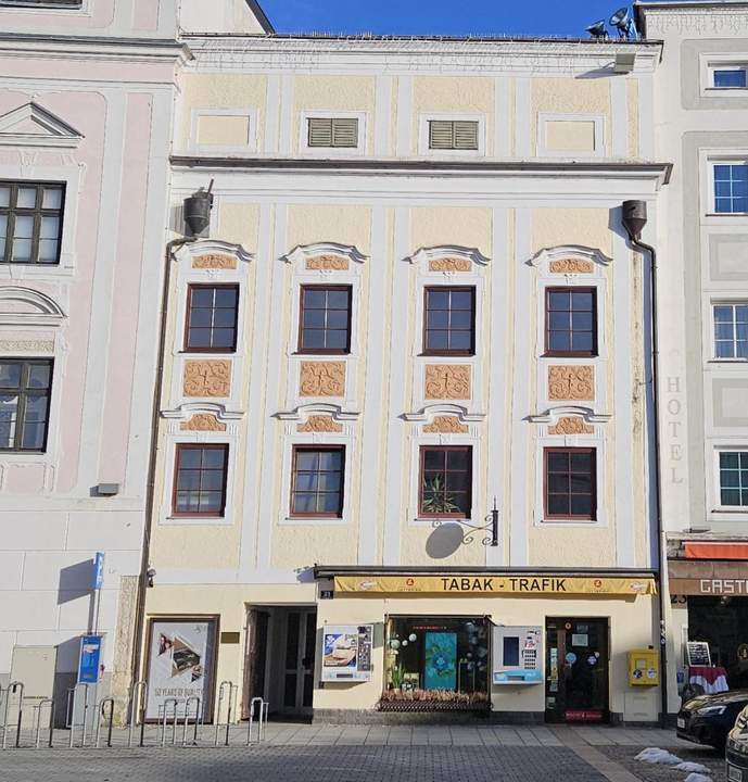 Gemischt genutztes Stadthaus, direkt am Hauptplatz in Enns