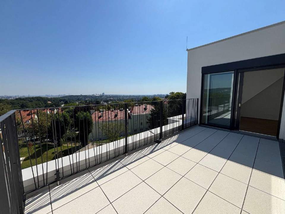 STOCK IM WEG - Moderne Familien Dachgeschosswohnung mit Terrasse