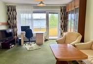 Großzügige Wohnung mit Loggia