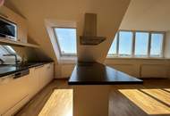 1040! Schöne 4-Zimmer Wohnung mit S/W/O-Terrasse und traumhaftem Blick! UNBEFRISTET!