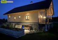 Skandinavisches Blockhaus mit Galerie, Kamin und großem Grundstück mit Fernblick