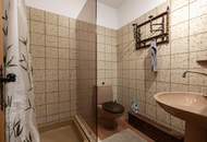 "Zauberhafter Dreikanthof mit großem Gartenparadies bei Tulln"