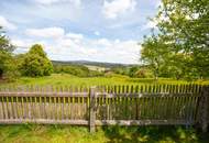 ***Gepflegter Bungalow mit traumhafter Aussicht nahe dem Ortszentrum***