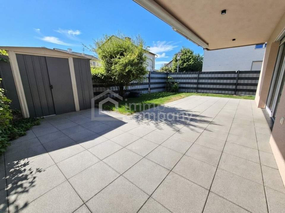 Hausgefühl ohne Haus: 4 Zimmer, 105 m² Eigengarten & 2 KFZ-Stellplätze