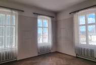 „Exklusives Gründerzeithaus am Hauptplatz von Ernstbrunn – Einzigartige Gelegenheit“