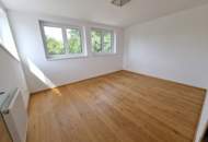Helle 3-Zimmer-Dachgeschosswohnung mit Balkon und bester Anbindung nach Salzburg