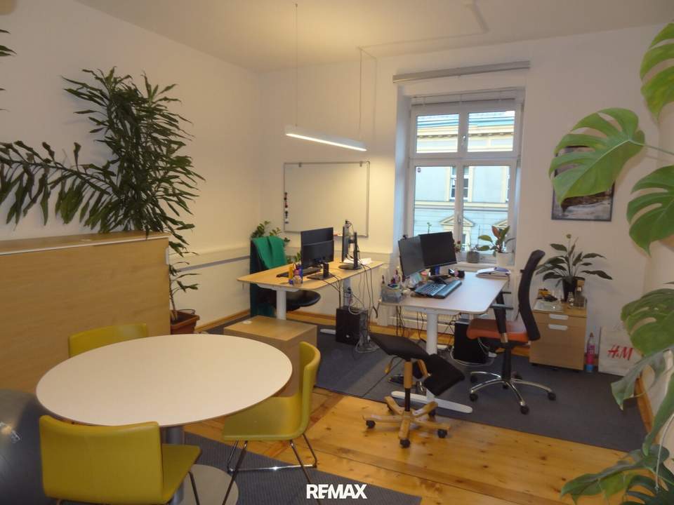 Eine sehr gepflegte Bürofläche mit ca. 163m² gelangt in Zentrumslage von Innsbruck zur Neuvermietung
