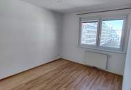 2 Zimmer Wohnung mit 8 m² Loggia inkl. Garagenplatz, 4. Liftstock, direkt bei U1