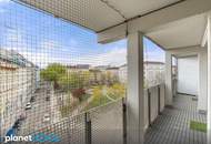 "AM HUNDSTURM" – Lichtdurchflutetes 2-Zimmer-Loft mit großer Loggia &amp; Parkblick