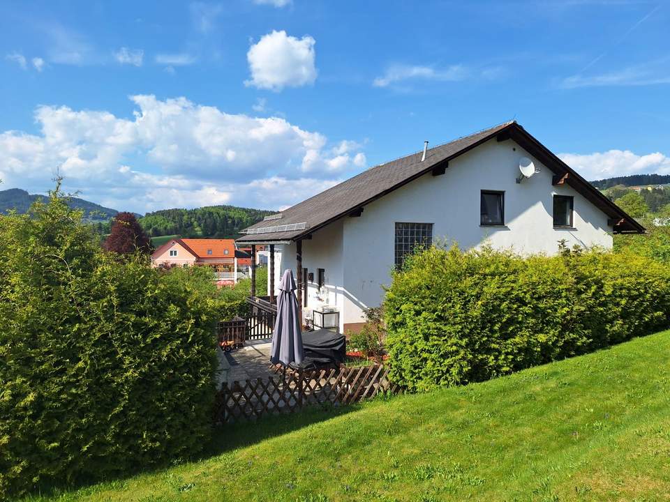 Großzügiges Wohnhaus mit herrlicher Aussicht - Ortszentrum Semriach
