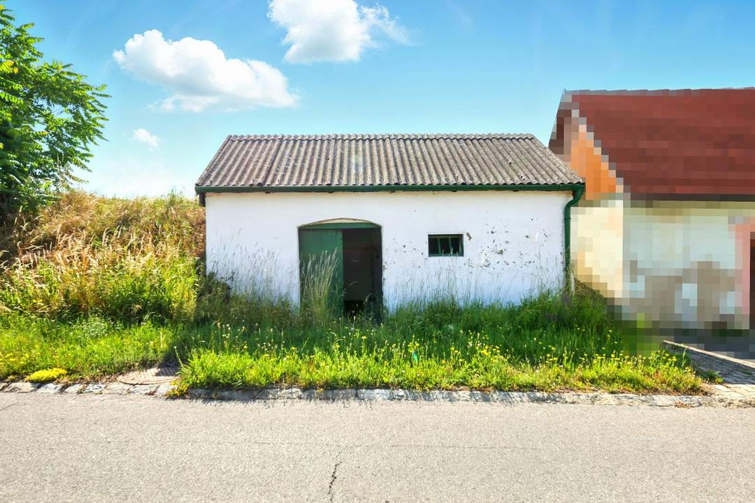 IDYLLISCHER WEINKELLER MIT PRESSHAUS IN DOBERMANNSDORF