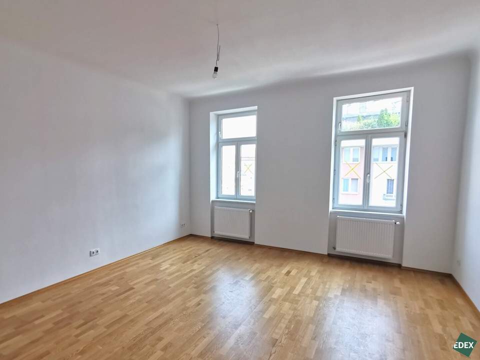 Schöne Zwei-Zimmer-Wohnung direkt an der U3