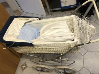 Kinderwagen - Spielzeug ca 1960, 50 €, Kindersachen-Sicherheit & Transport in 4881 Straß im Attergau Kinderwagen - Spielzeug ca 1960, 50 €, Kindersachen-Sicherheit & Transport in 4881 Straß im Attergau