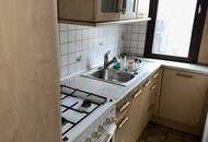 2 stark renovierungsbedürftige Häuser auf einem Grundstück mit schöner Fernsicht zu verkaufen