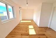 Exklusive Doppelhaushälfte mit Pool, Garten u. Garage